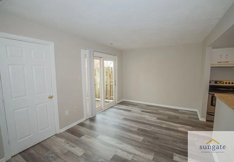 6449 Union Ct — Photo 11