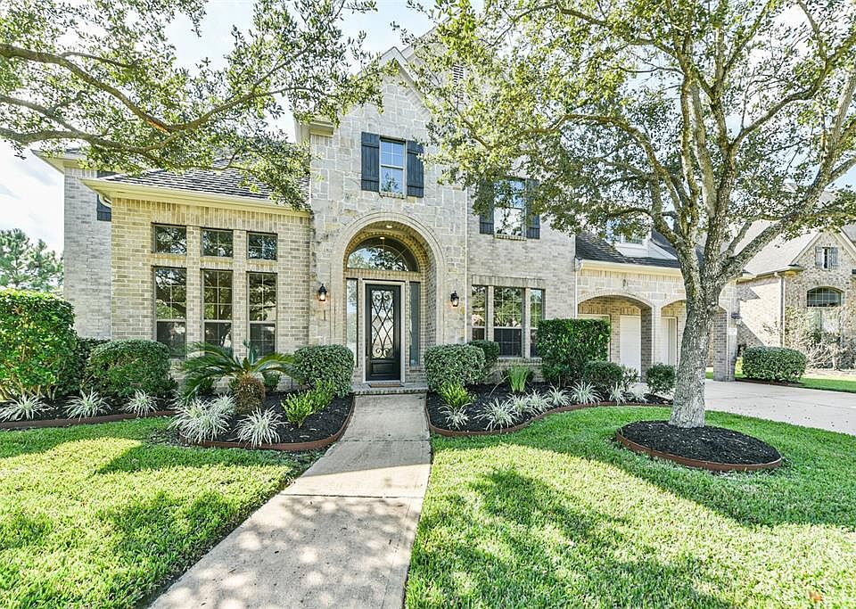 1st image of 2714 Ravens Creek Dr