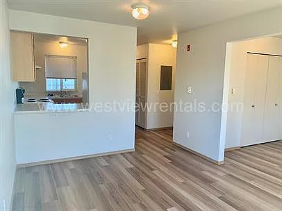 135-139 Prince Ave — Photo 133