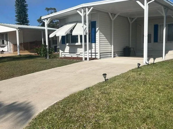 11 Del Sol, Port St Lucie, FL 34952