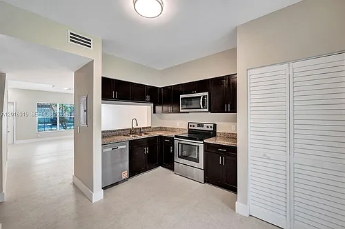 43 Simonton Cir Photo 1