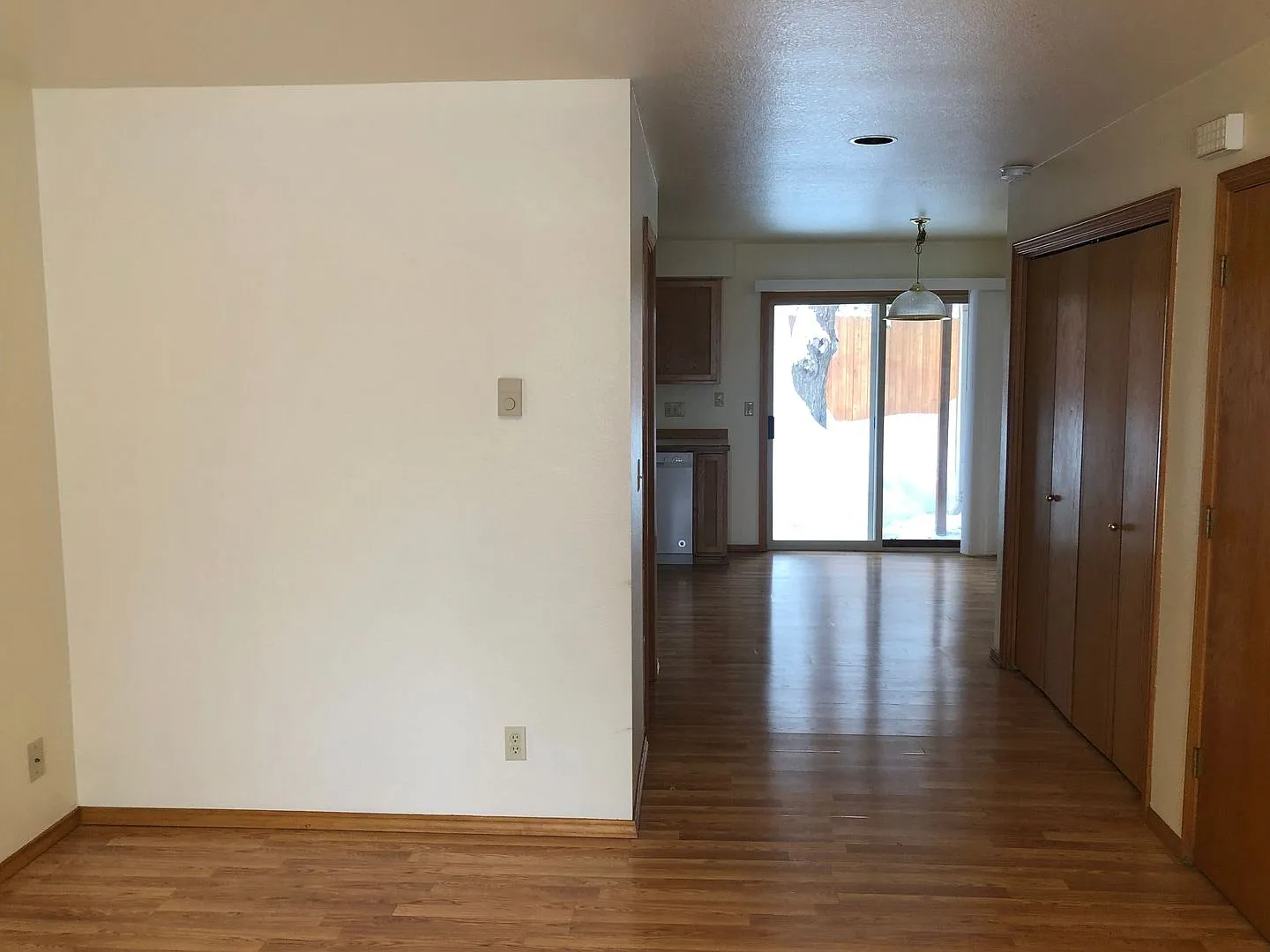 2 Bed/1.5 Bath Apartment in NE Bend - Neil Way — Photo 2