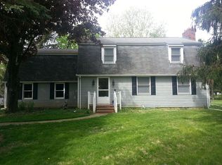 6136 Charmar Dr, Westerville, OH 43082