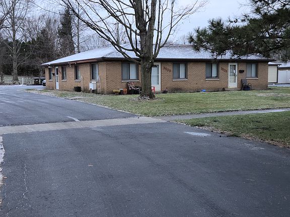 Attractive yard and great, quiet neighbors
