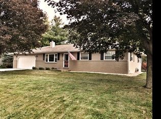 714 Grandview Way, Germantown Hills, IL