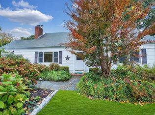 2275 Pine Neck Rd, Southold, NY 11971