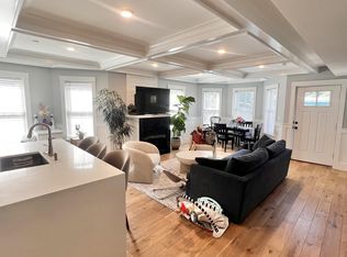 86 Conwell Ave, Somerville, MA 02144