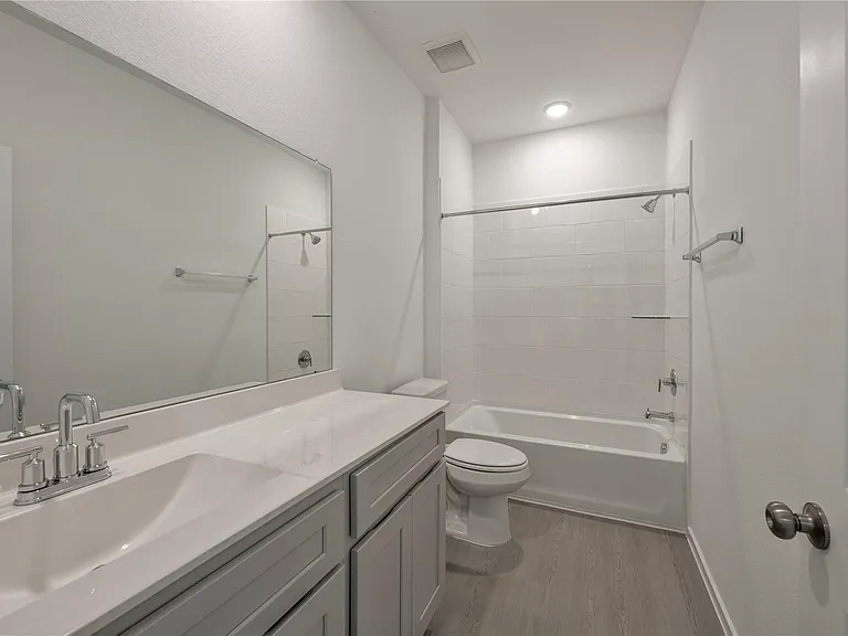 905 Silver Buckle Ln — Photo 9