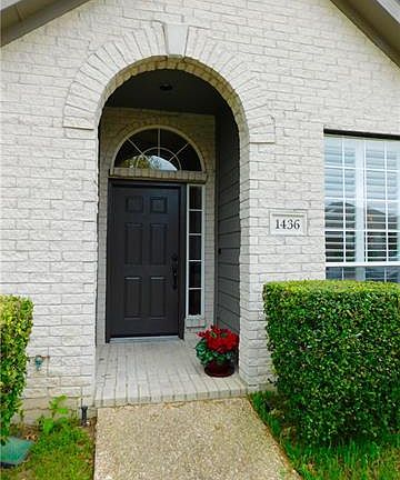 2nd image of 1436 Sussex Dr