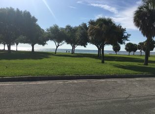 1527 1/2 Beach Dr SE APT B, St Petersburg, FL 33701