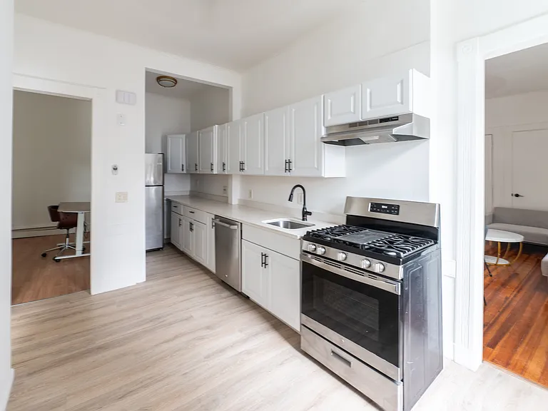 56 Clark St #1A — Photo 3
