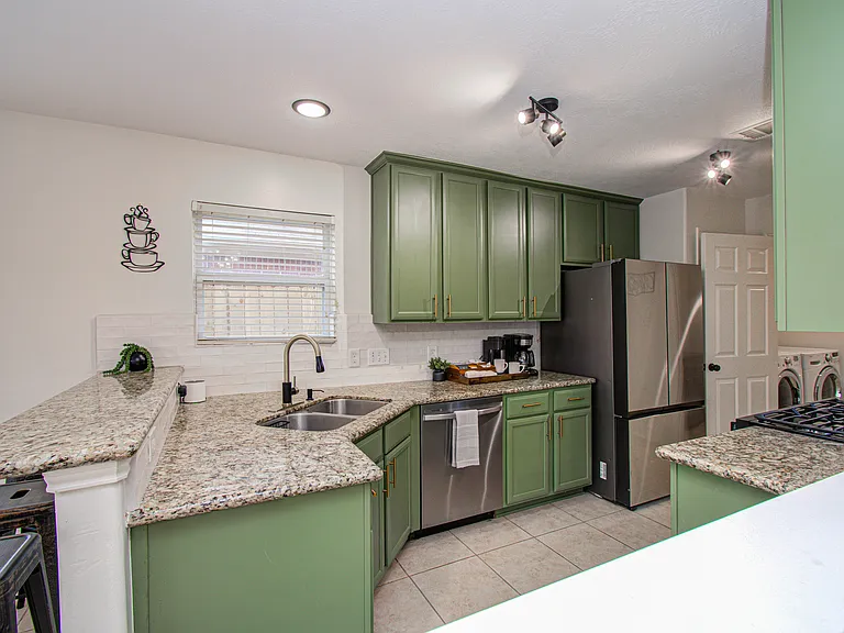7207 Crescent Mills Dr — Photo 15