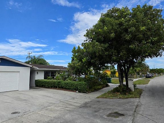 2nd image of 20602 SW 117th Ct