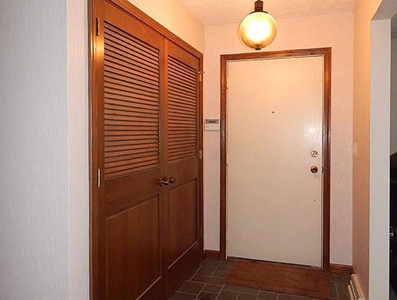 3rd image of 4234 Idlebrook Dr