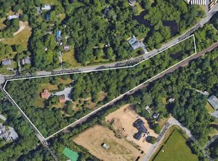 319 Upper Seven Ponds Rd, Water Mill, NY 11976