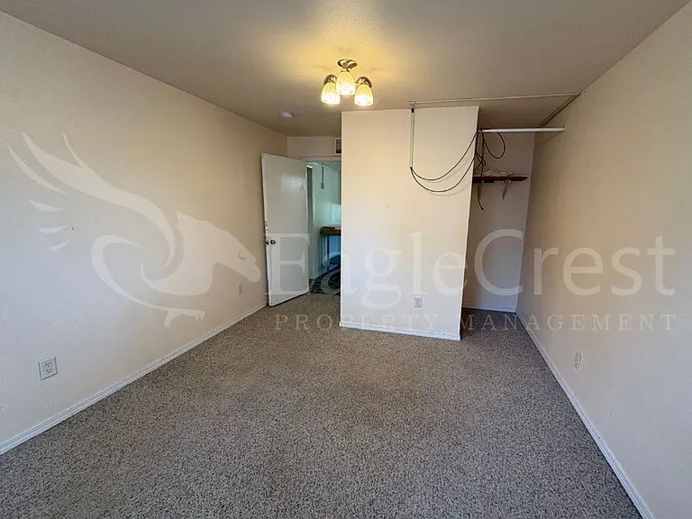 603 E Cherry St — Photo 25
