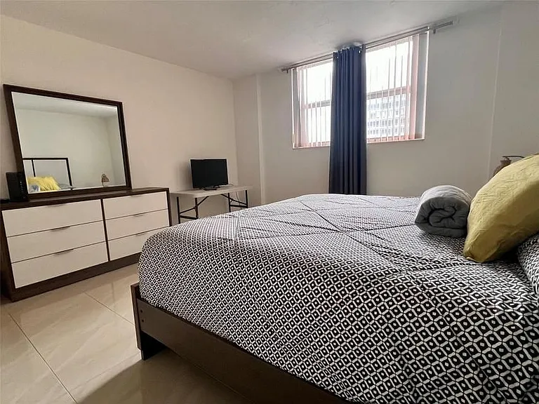 4250 Galt Ocean Dr #7K — Photo 8