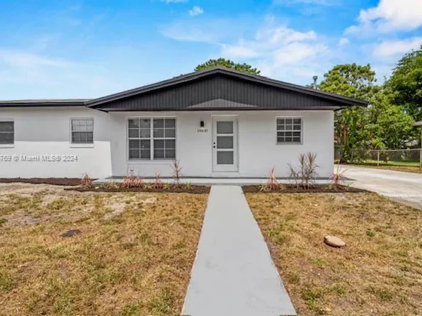 18830 NW 48th Ct, Miami Gardens, FL 33055