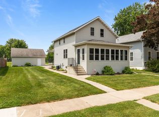 1841 Minnesota St, Oshkosh, WI 54902