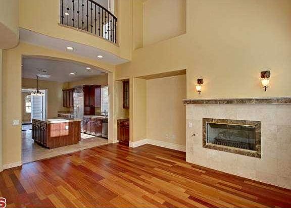 3rd image of 2820 N Pintura Cir
