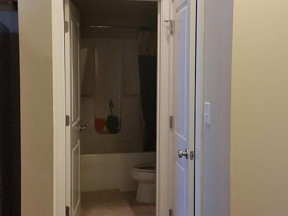 3rd image of 611 S Jefferson St APT 153