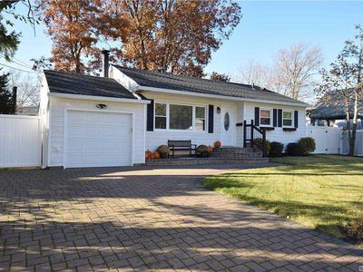 9 W Haven Dr, East Northport, NY, 11731