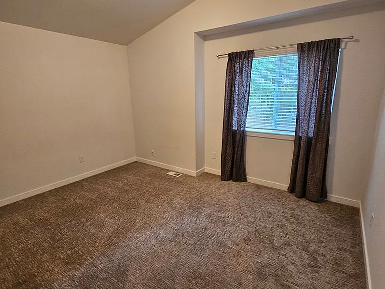 1574 SE Nylace Ln — Photo 29