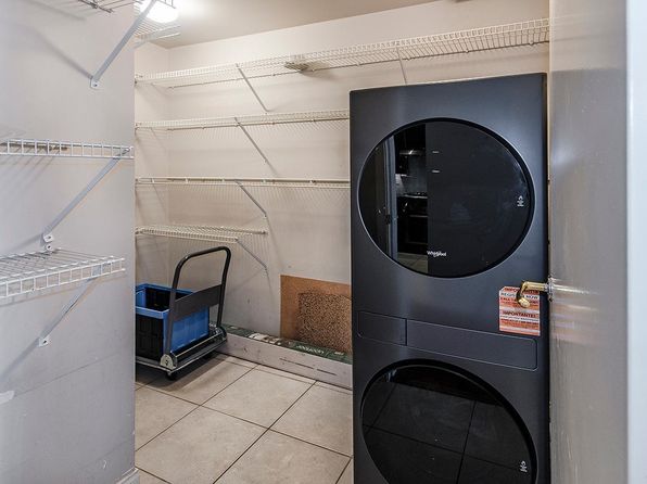 2 bedroom rental in Vancouver — photo 18