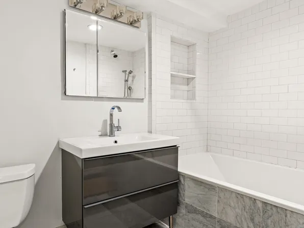 250 East 25th Street image 12 of 21