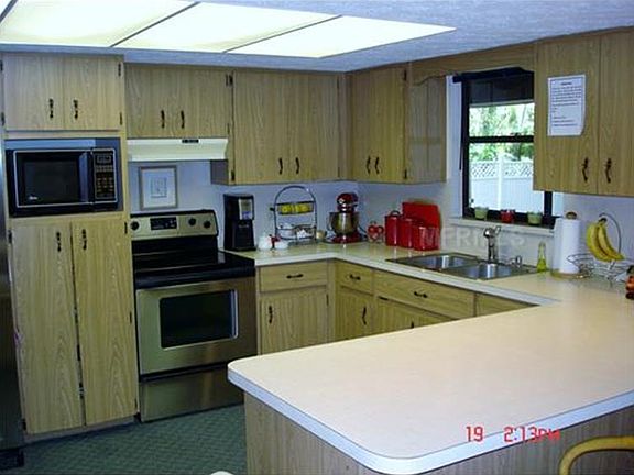 2nd image of 427 Dorchester Dr