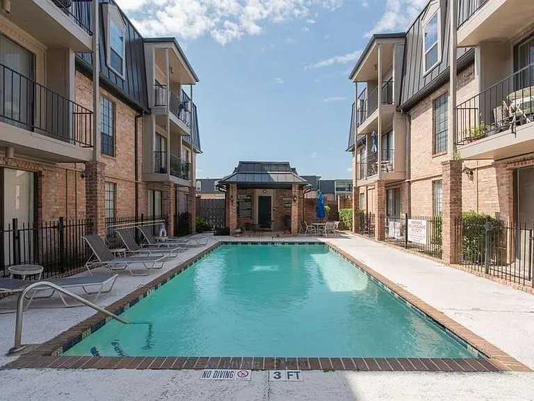 2475 Underwood St #190 — Photo 33