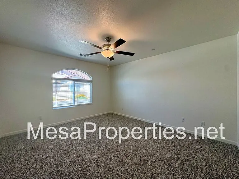 9550 Tamarisk Ave #127 — Photo 11