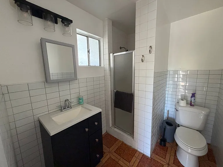 6302 Cleon Ave — Photo 8