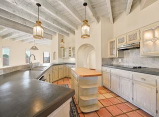 5 Sombra Ct, Santa Fe, NM 87508