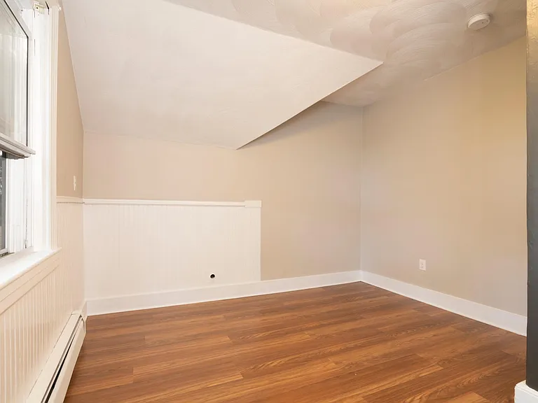 590 River Ave #2 — Photo 33