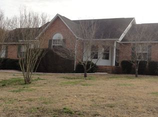 2646 Lake Pointe Dr, Cookeville, TN 38506
