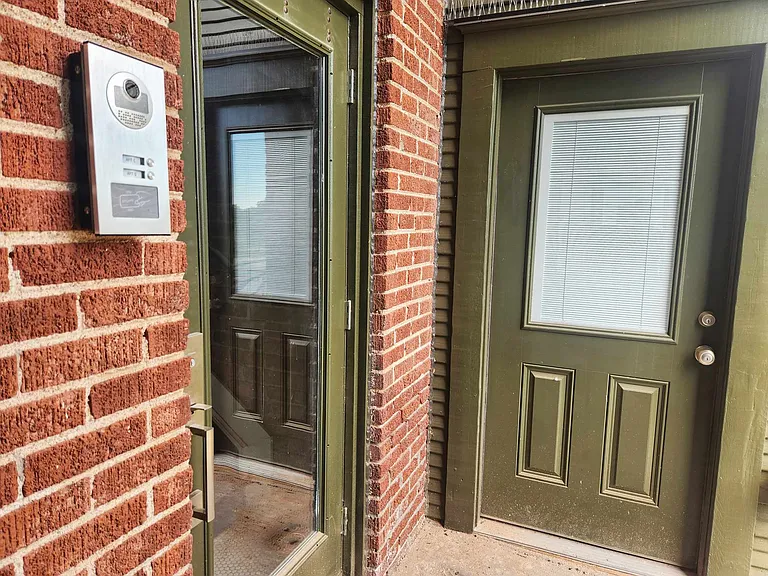 2529 E Admiral Pl #A — Photo 20
