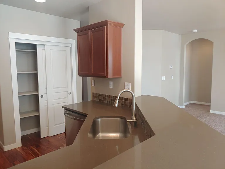 2013 W Eaglecrest Dr — Photo 5