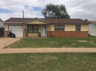 1106 W 29th St, Plainview, TX 79072