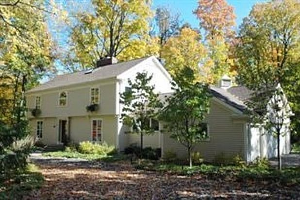 1st image of 75 Willow Wood Ln