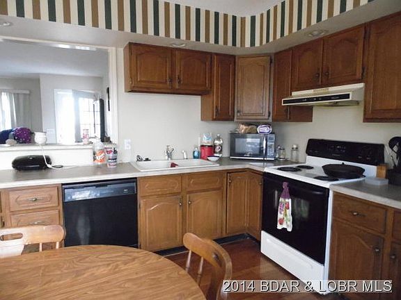4th image of 215 Panoramic Dr