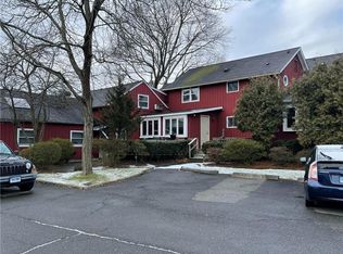 25 Saugatuck Ave APT 9, Westport, CT 06880