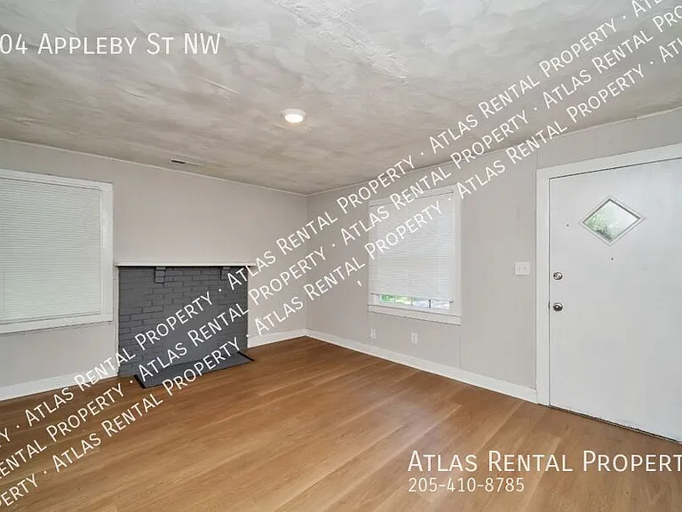 804 Appleby St NW — Photo 5