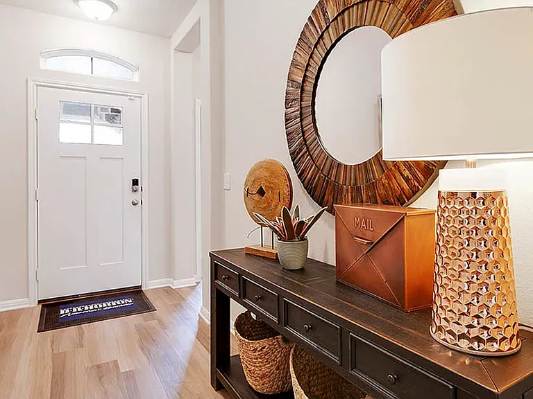 4513 Spring Box St — Photo 2