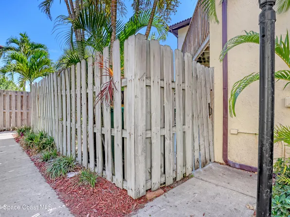 3255 Sand Ct, Melbourne Beach, FL 32951