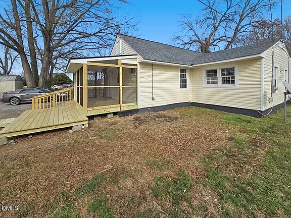 4th image of 248 Orville St