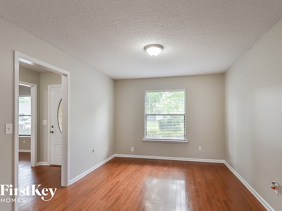 5th image of 11065 Great Western Ln W