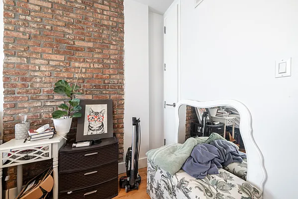 Rented by YHT Management Inc. | media 35