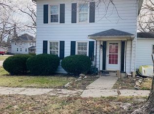 501 Monroe St, Henry, IL 61537