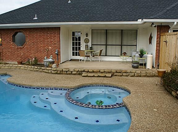 3rd image of 3926 Camino Dr